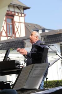 Dirigent Gerard Brëas
